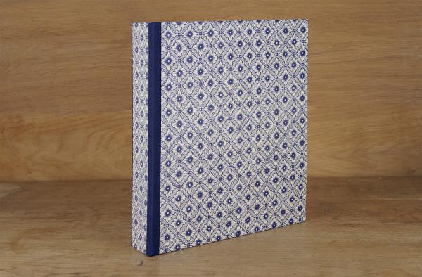 Blue office folder "Loisl"